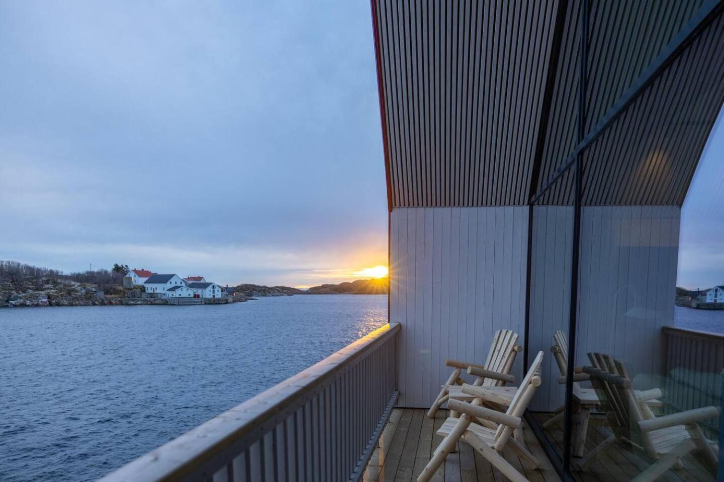 Leilighet Med Fantastisk Utsikt Henningsvær Eksteriør billede